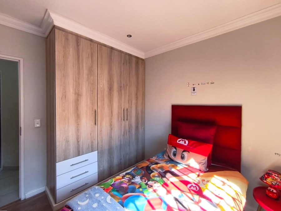 3 Bedroom Property for Sale in New Redruth Gauteng