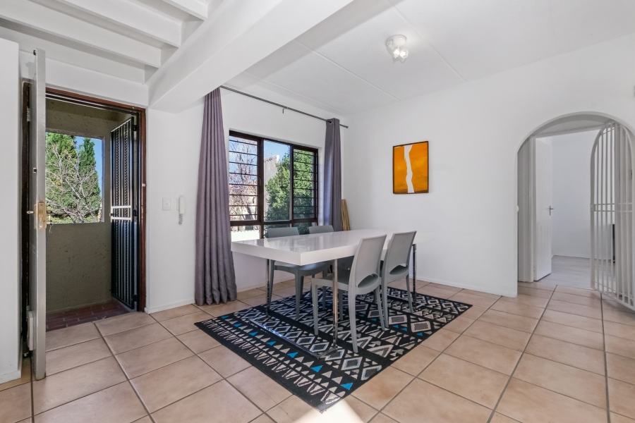 To Let 2 Bedroom Property for Rent in Sandown Gauteng