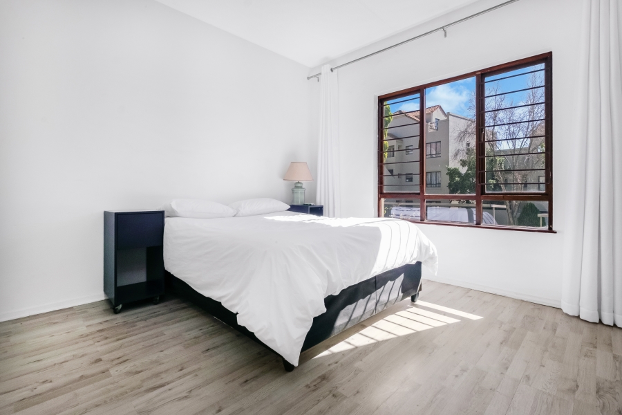 To Let 2 Bedroom Property for Rent in Sandown Gauteng