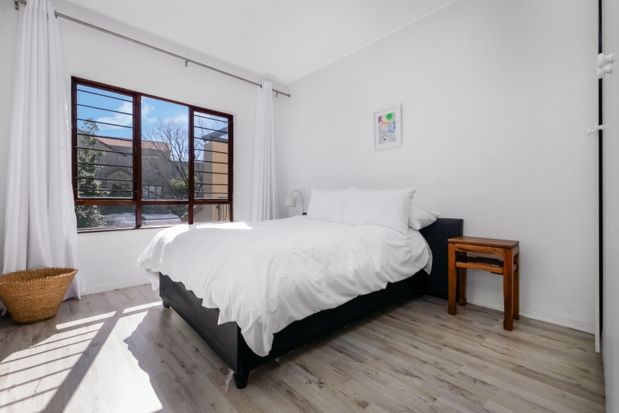 To Let 2 Bedroom Property for Rent in Sandown Gauteng