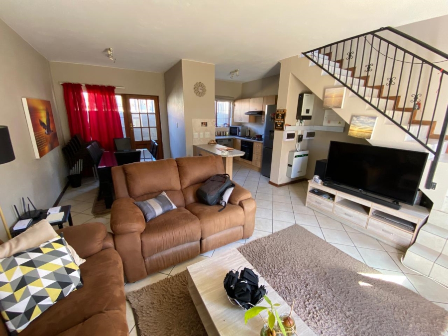 To Let 2 Bedroom Property for Rent in Mooikloof Gauteng