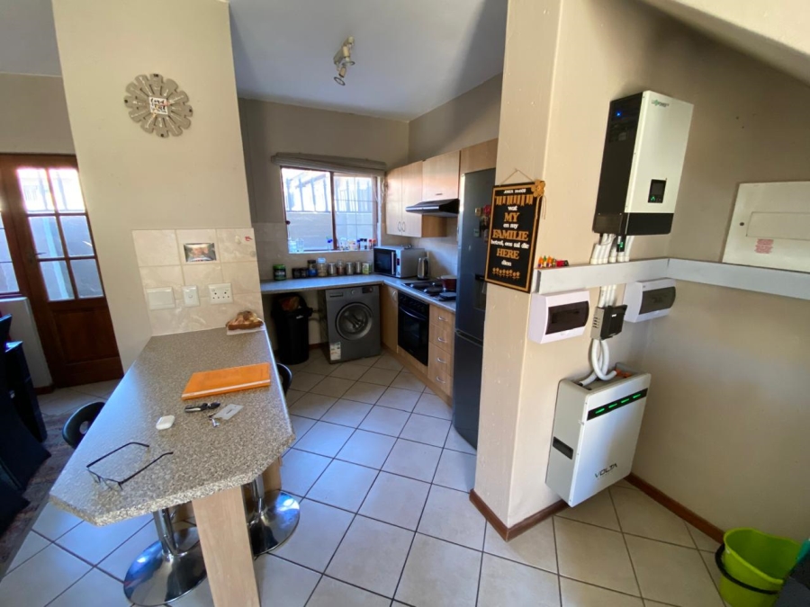 To Let 2 Bedroom Property for Rent in Mooikloof Gauteng