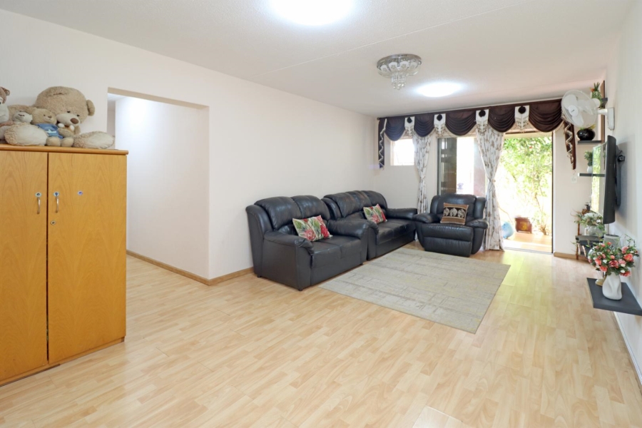 3 Bedroom Property for Sale in Vorna Valley Gauteng