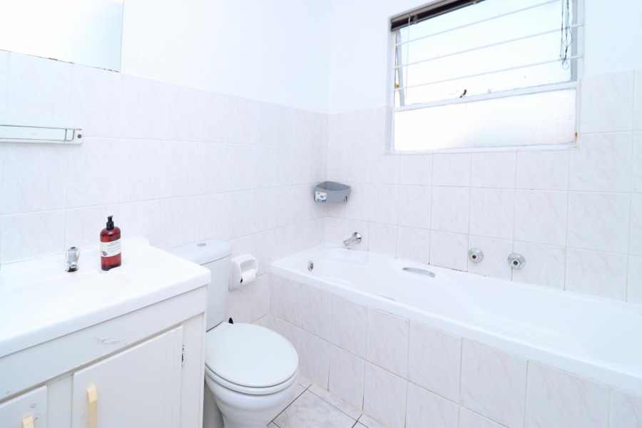 3 Bedroom Property for Sale in Vorna Valley Gauteng