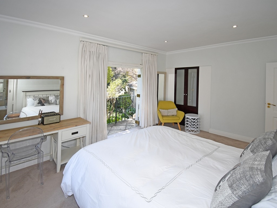5 Bedroom Property for Sale in Sandhurst Gauteng