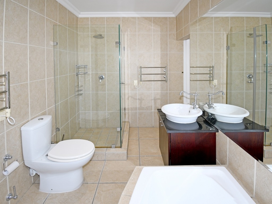 5 Bedroom Property for Sale in Sandhurst Gauteng