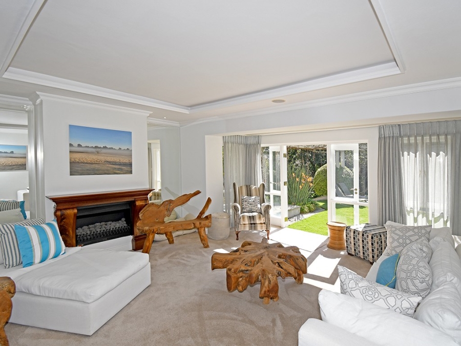 5 Bedroom Property for Sale in Sandhurst Gauteng