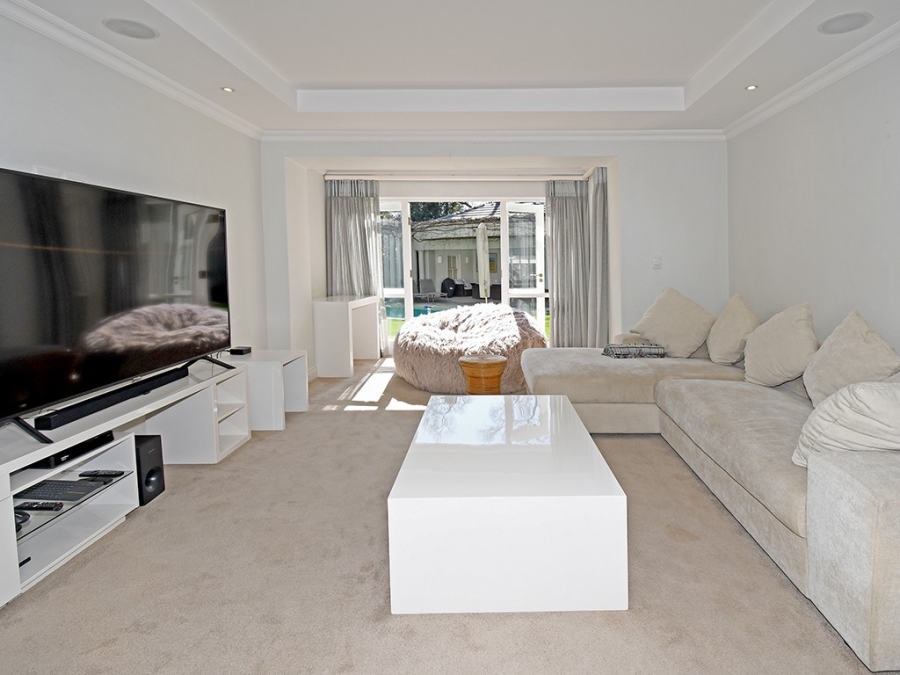 5 Bedroom Property for Sale in Sandhurst Gauteng