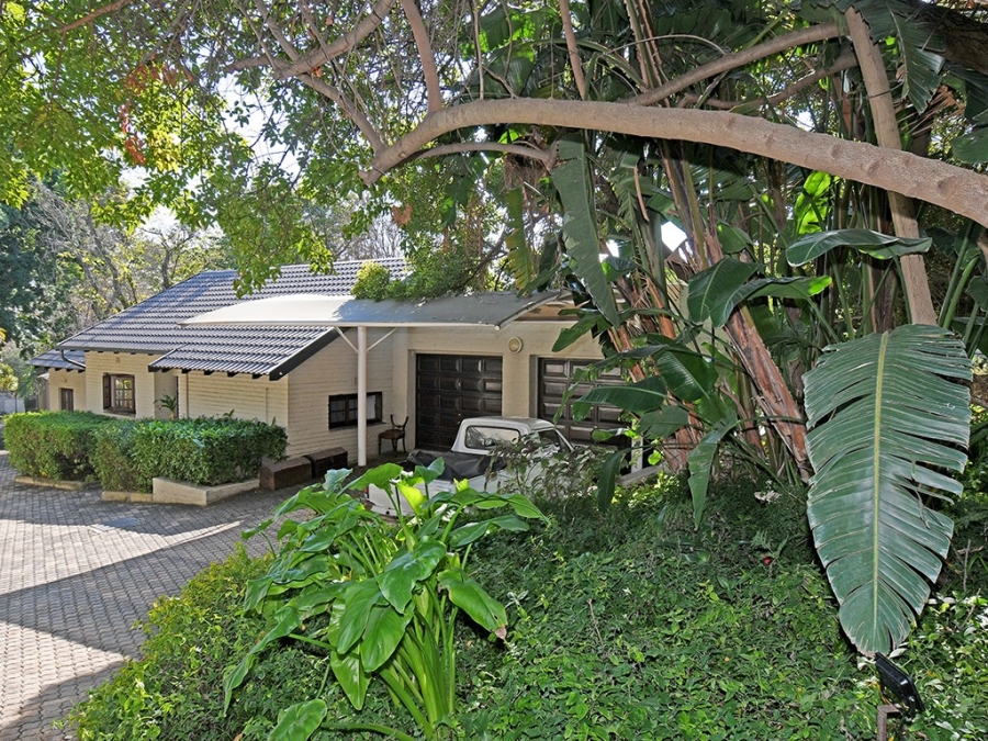 5 Bedroom Property for Sale in Sandhurst Gauteng