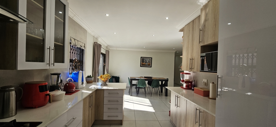 3 Bedroom Property for Sale in New Redruth Gauteng
