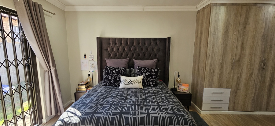3 Bedroom Property for Sale in New Redruth Gauteng