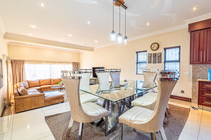 4 Bedroom Property for Sale in Blue Valley Golf Estate Gauteng