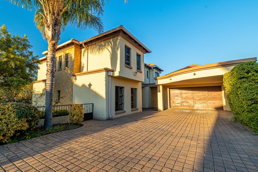 4 Bedroom Property for Sale in Blue Valley Golf Estate Gauteng