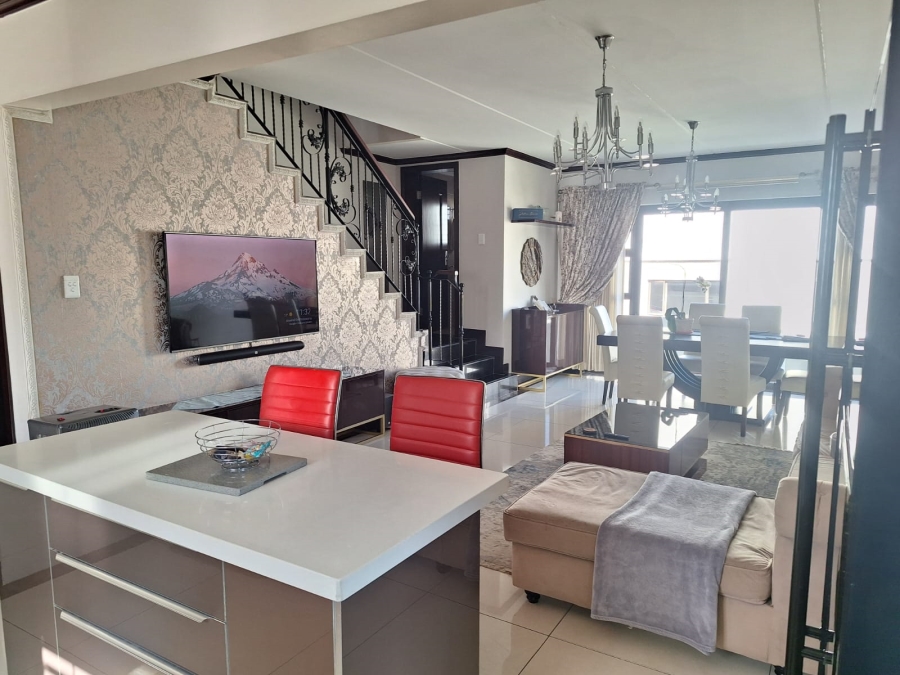 To Let 3 Bedroom Property for Rent in Fourways Gauteng