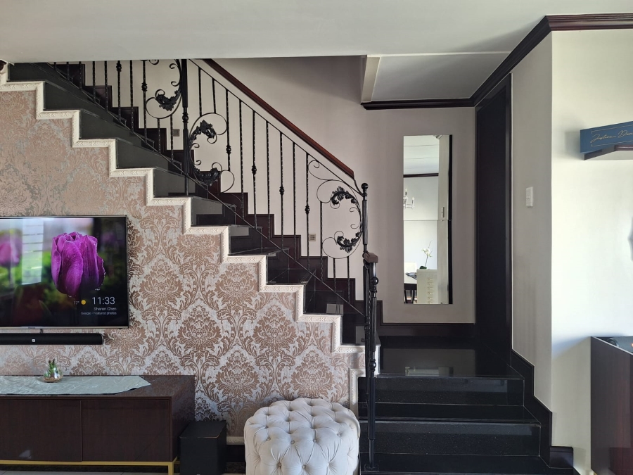 To Let 3 Bedroom Property for Rent in Fourways Gauteng