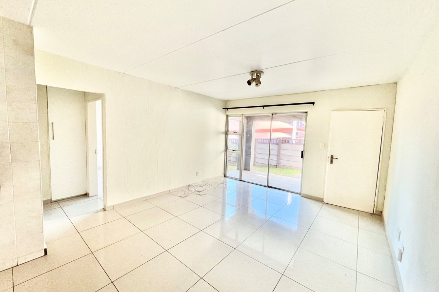2 Bedroom Property for Sale in Vorna Valley Gauteng