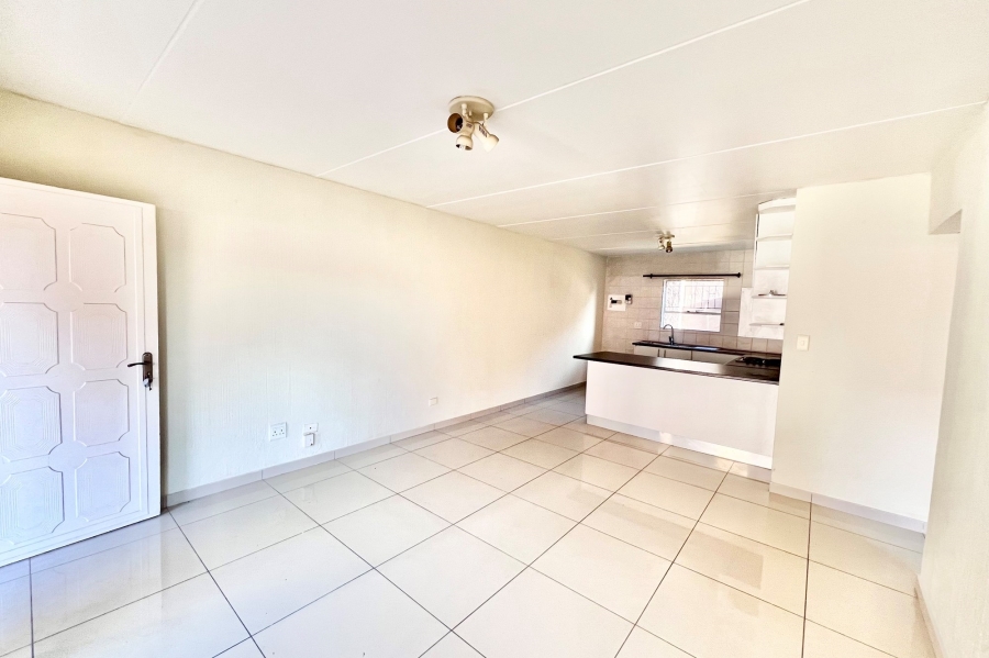 2 Bedroom Property for Sale in Vorna Valley Gauteng