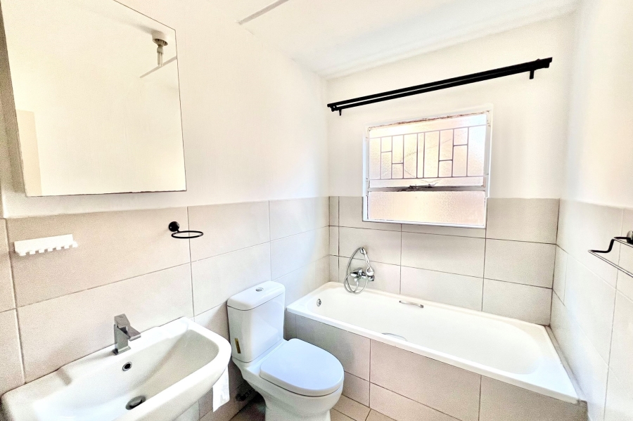 2 Bedroom Property for Sale in Vorna Valley Gauteng