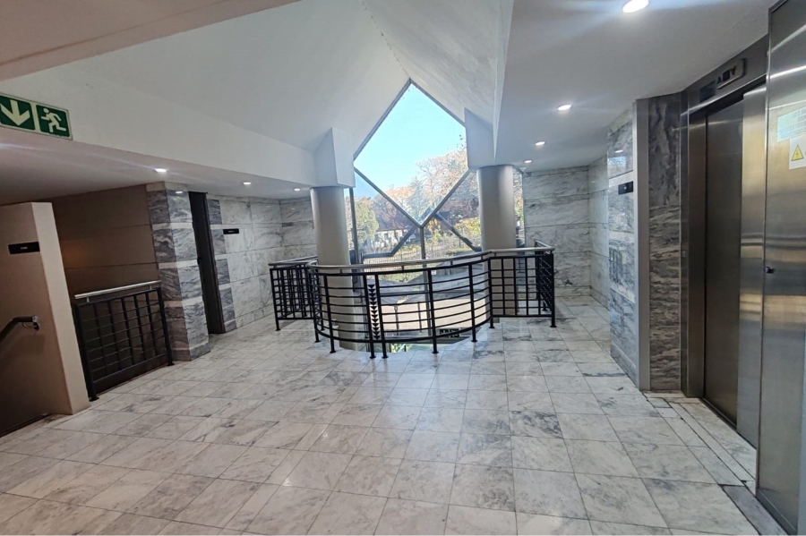 1 Bedroom Property for Sale in Bedfordview Gauteng