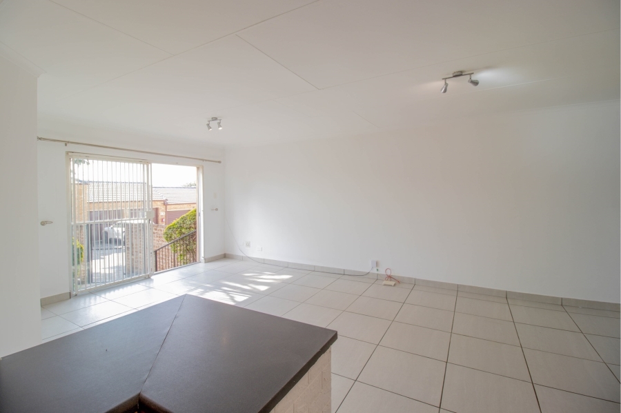 To Let 3 Bedroom Property for Rent in Honeydew Manor Gauteng