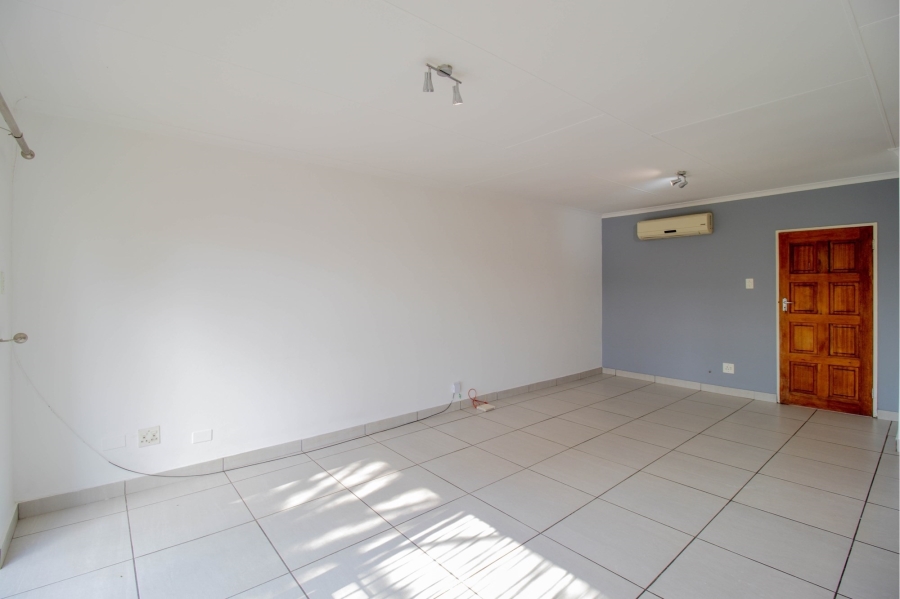 To Let 3 Bedroom Property for Rent in Honeydew Manor Gauteng