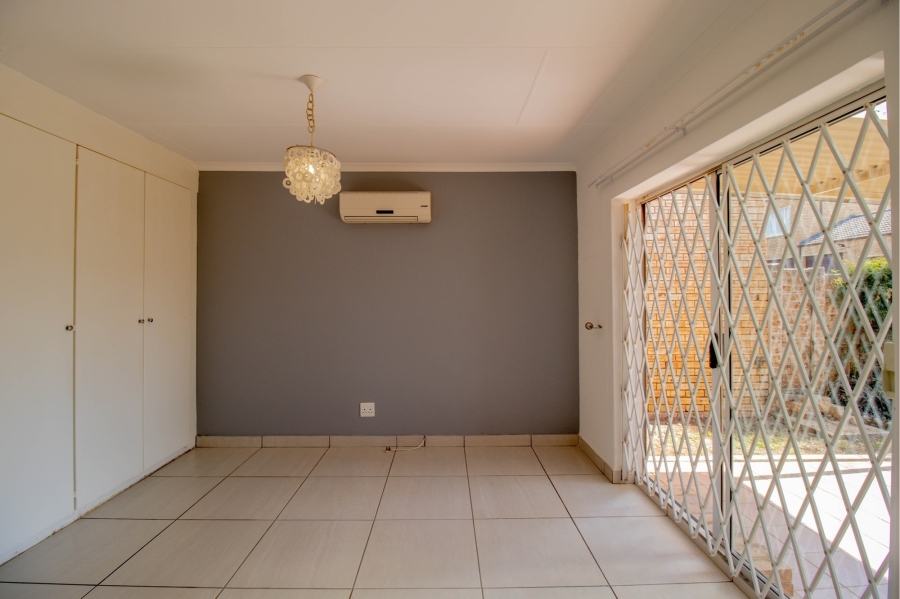 To Let 3 Bedroom Property for Rent in Honeydew Manor Gauteng