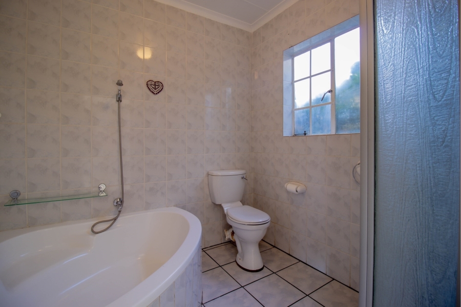 To Let 3 Bedroom Property for Rent in Honeydew Manor Gauteng