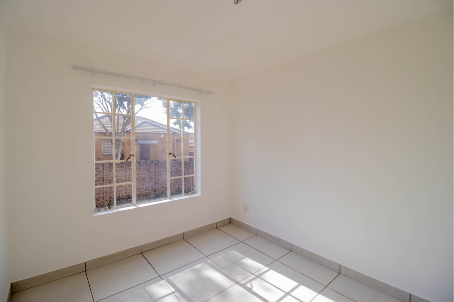 To Let 3 Bedroom Property for Rent in Honeydew Manor Gauteng