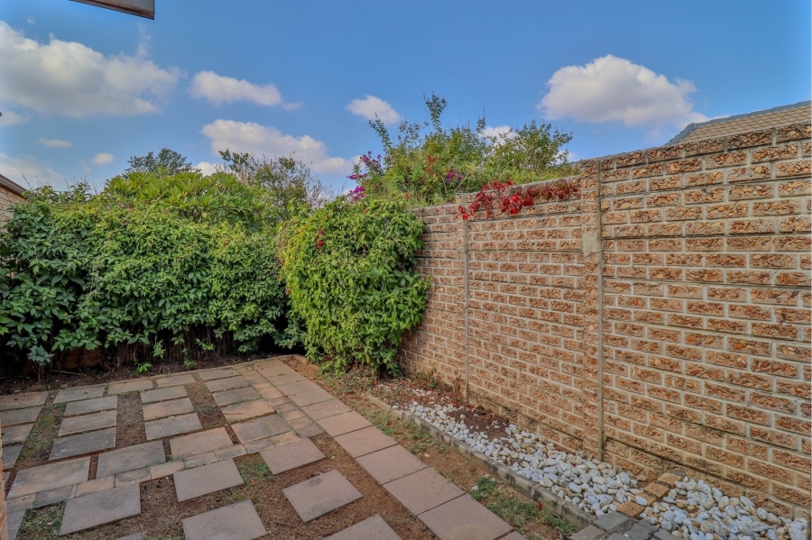 To Let 3 Bedroom Property for Rent in Honeydew Manor Gauteng