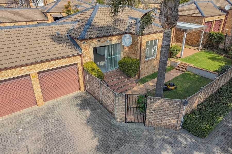 To Let 3 Bedroom Property for Rent in Honeydew Manor Gauteng