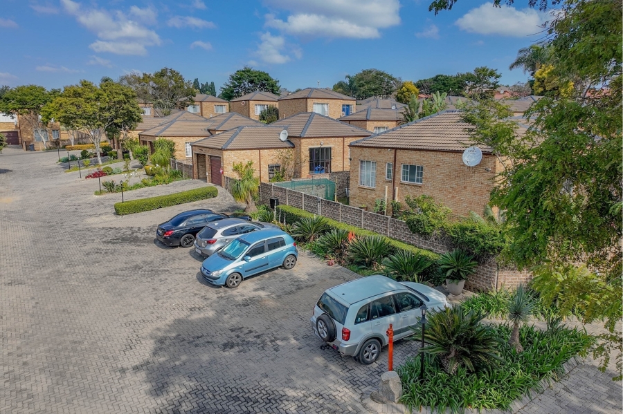 To Let 3 Bedroom Property for Rent in Honeydew Manor Gauteng