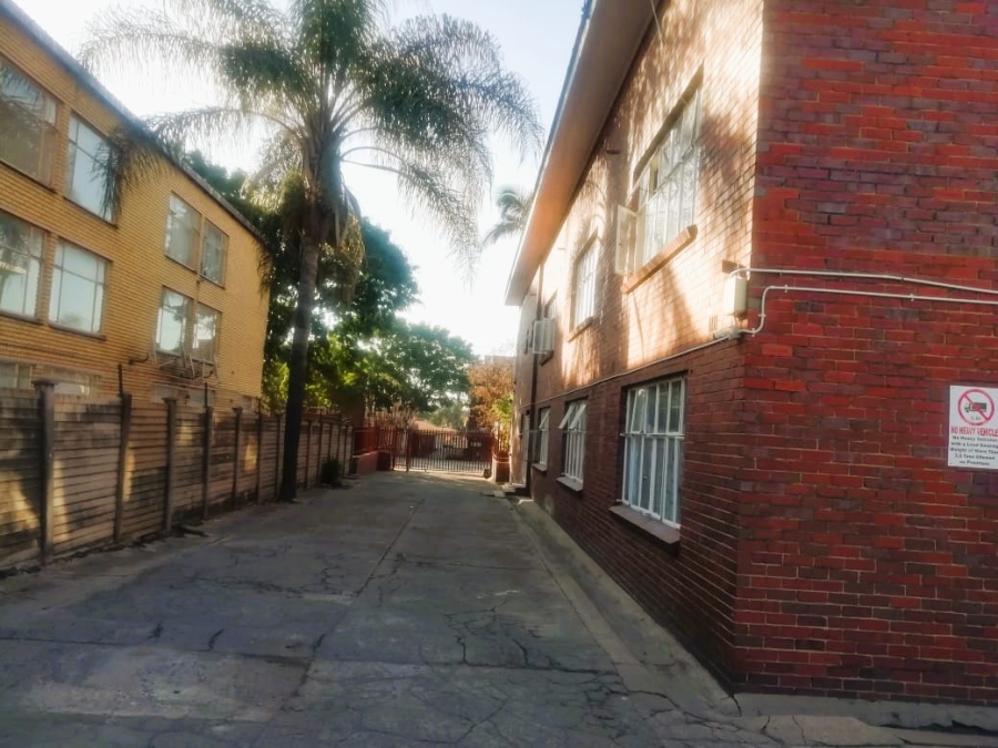 1 Bedroom Property for Sale in Pretoria West Gauteng