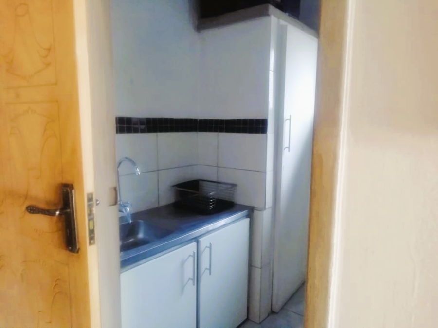 1 Bedroom Property for Sale in Pretoria West Gauteng