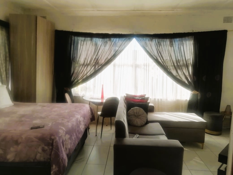 1 Bedroom Property for Sale in Pretoria West Gauteng