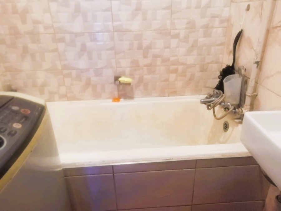 1 Bedroom Property for Sale in Pretoria West Gauteng