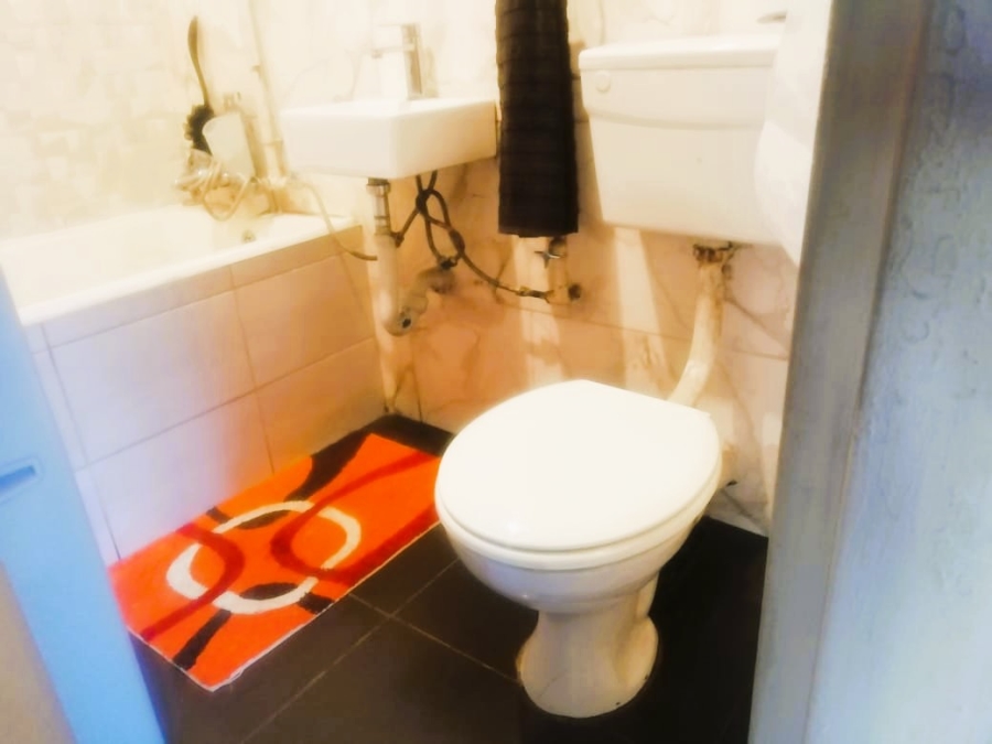 1 Bedroom Property for Sale in Pretoria West Gauteng