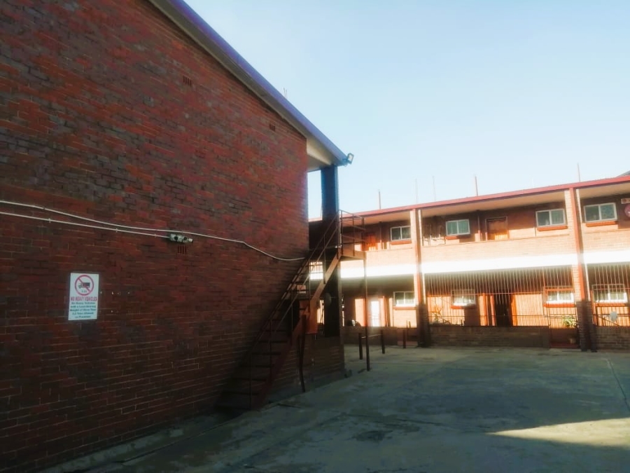 1 Bedroom Property for Sale in Pretoria West Gauteng