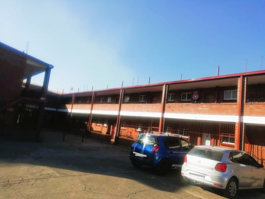 1 Bedroom Property for Sale in Pretoria West Gauteng