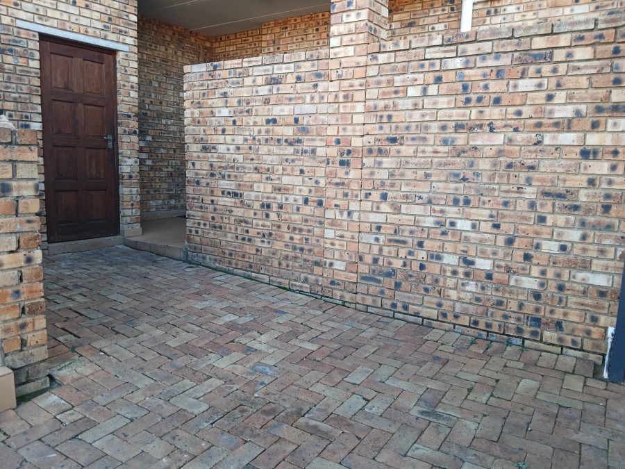 To Let 3 Bedroom Property for Rent in North Riding Gauteng