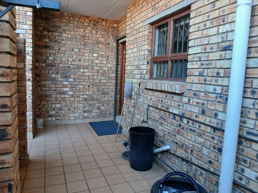 To Let 3 Bedroom Property for Rent in North Riding Gauteng