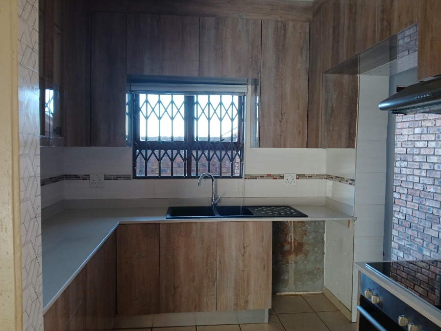 To Let 3 Bedroom Property for Rent in North Riding Gauteng
