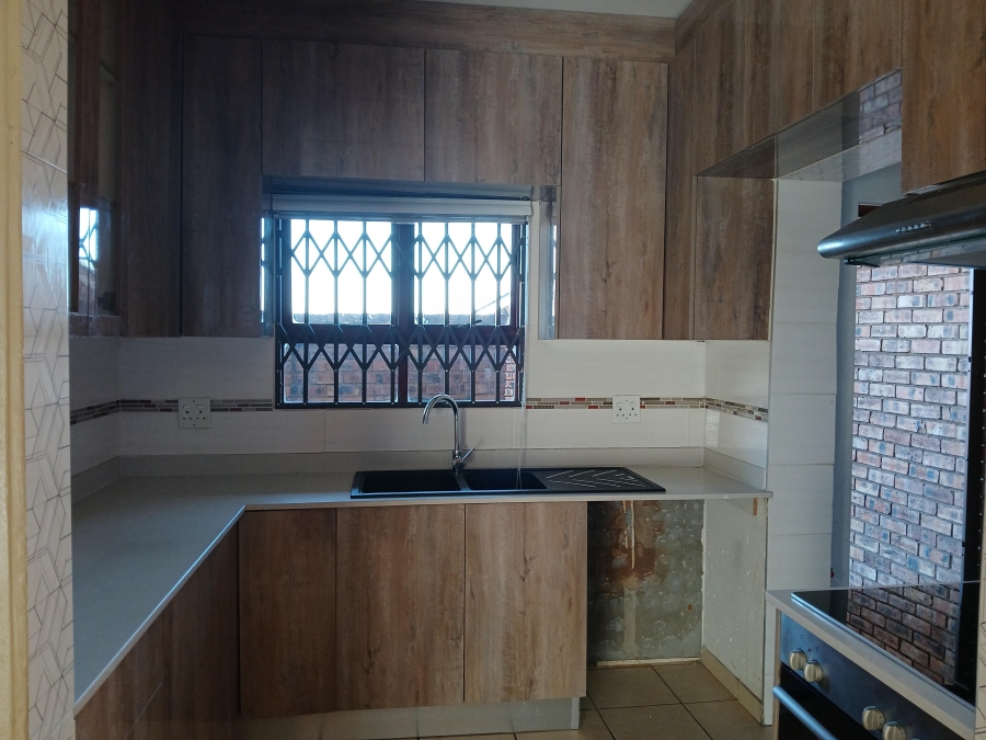 To Let 3 Bedroom Property for Rent in North Riding Gauteng