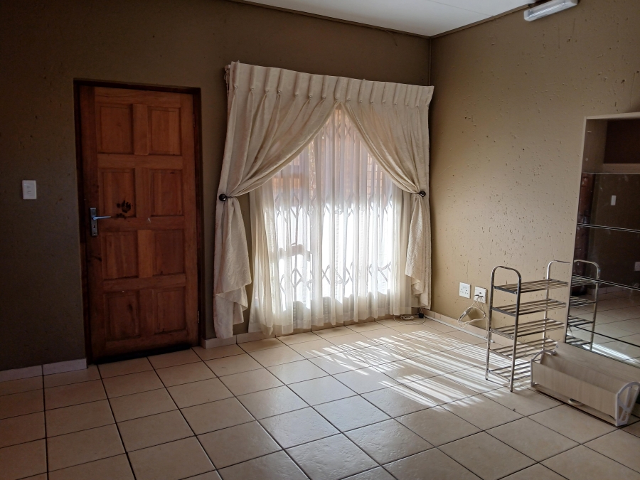 To Let 3 Bedroom Property for Rent in North Riding Gauteng