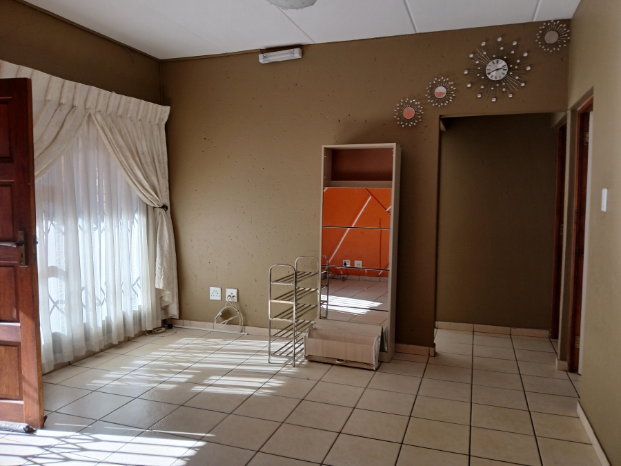 To Let 3 Bedroom Property for Rent in North Riding Gauteng