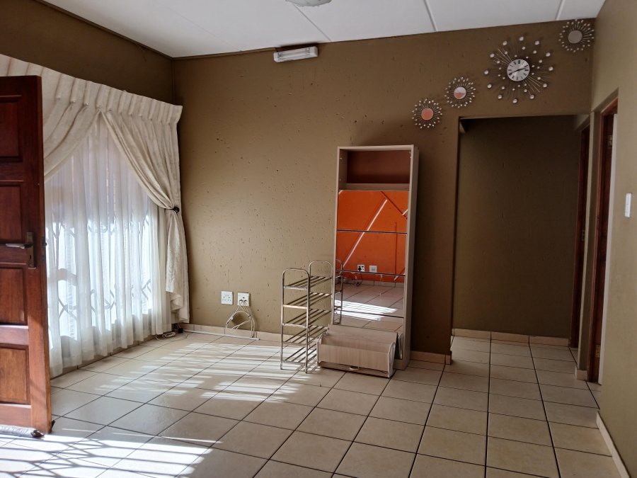 To Let 3 Bedroom Property for Rent in North Riding Gauteng