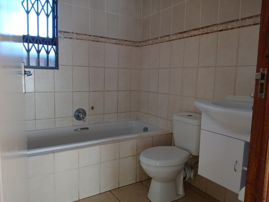 To Let 3 Bedroom Property for Rent in North Riding Gauteng