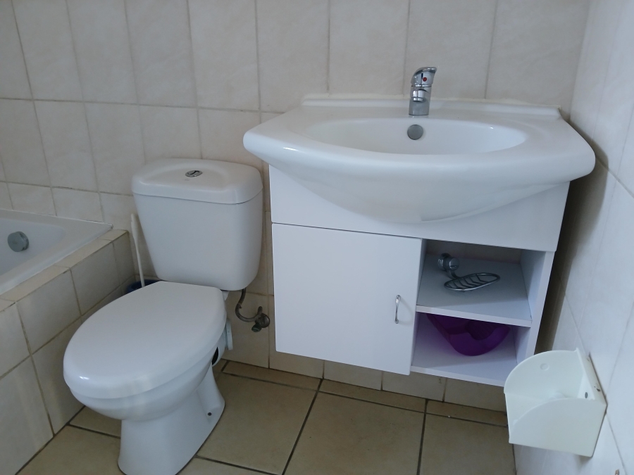 To Let 3 Bedroom Property for Rent in North Riding Gauteng