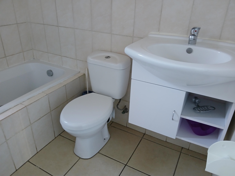 To Let 3 Bedroom Property for Rent in North Riding Gauteng