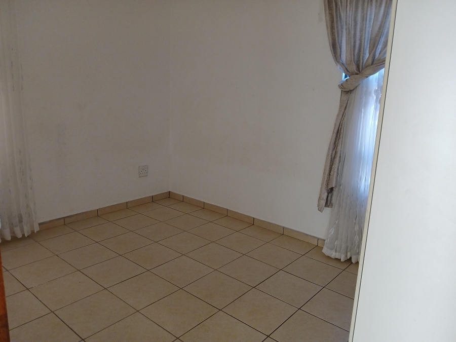 To Let 3 Bedroom Property for Rent in North Riding Gauteng