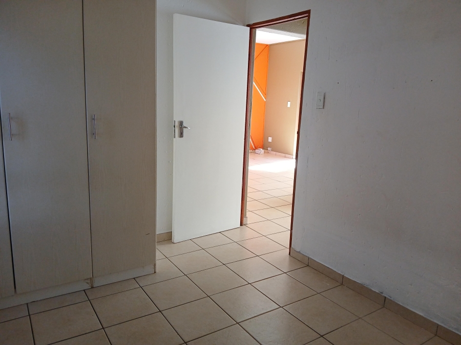 To Let 3 Bedroom Property for Rent in North Riding Gauteng